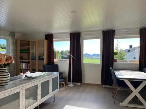 Lekkert gjestehus med gratis parkering på stedet. (Lekkert gjestehus med gratis parkering pa stedet.) in Λέβανγκερ