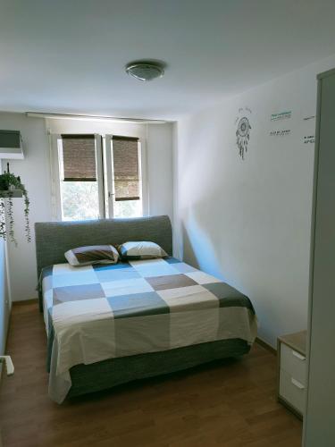  habitación en piso compartido, Pension in Yverdon-les-Bains bei Vugelles-La Mothe