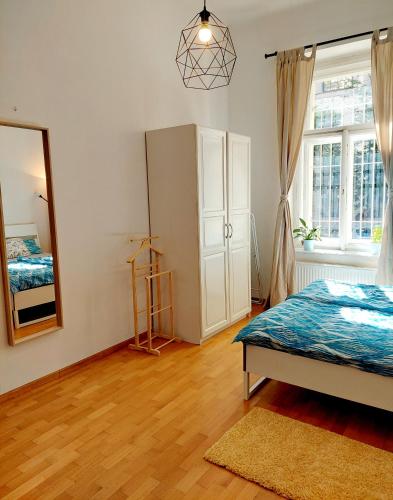 Cozy studio in Vinohrady, Прага (фото 11)