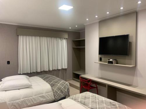 2 double beds