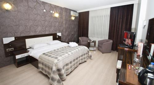 Sera Hotel