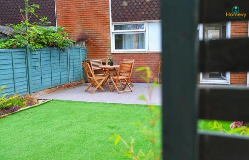 Stylish 3 bedroom house - Homevy Relocations, Birmingham (foto 7)