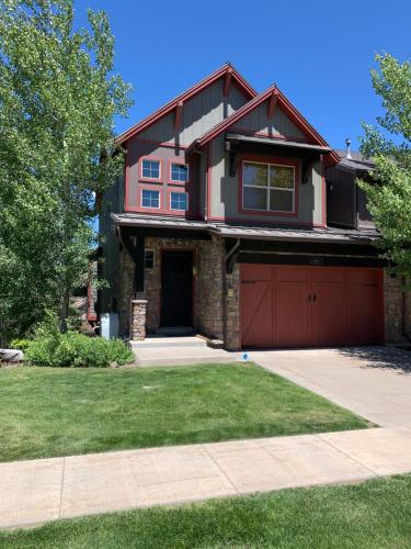 B&B Heber - Luxury 4 bedroom home 10 min to Park City and Jordenelle - Bed and Breakfast Heber