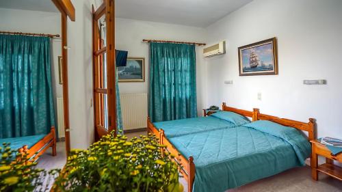 Effie Hotel - image 6