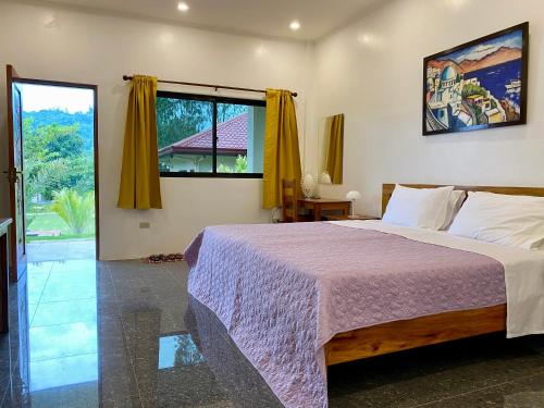Strutz Art Garden Resort Room Type - Superior King Room