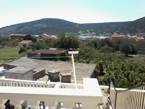 Apartments with a parking space Vinisce Trogir - 12248 - image 6