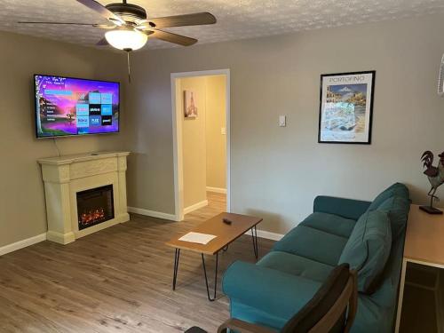 Carter #6 Two Bedroom Apartment near Xavier in Cincinnati, USA