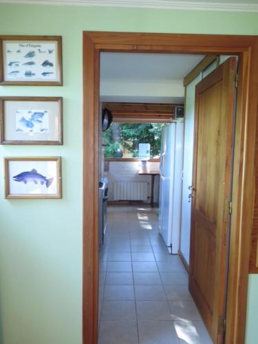 Agradable casa gran jardin playa muelle y amarra in Llao Llao