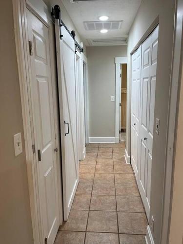 Park Ave 3 Bedroom House walk to Bike Trail in Symmes (OH)