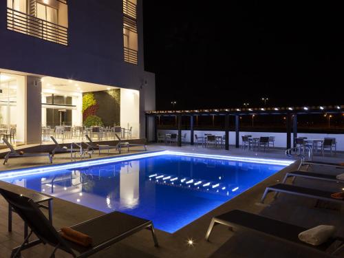 泳池, 新維拉克斯悅思酒店 (Hotel Yes Inn Nuevo Veracruz) in 維拉克斯