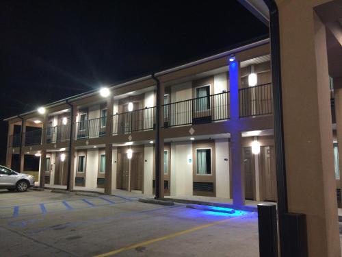 Paradise Inn & Suites - 출입구