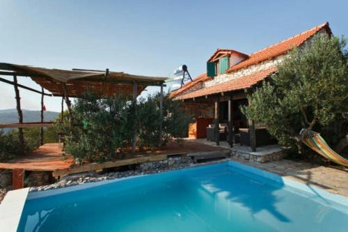  Secluded house with a swimming pool Brusje, Hvar - 12493, Pension in Brusje