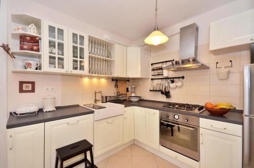 Apartments with WiFi Split - 12516 - image 9