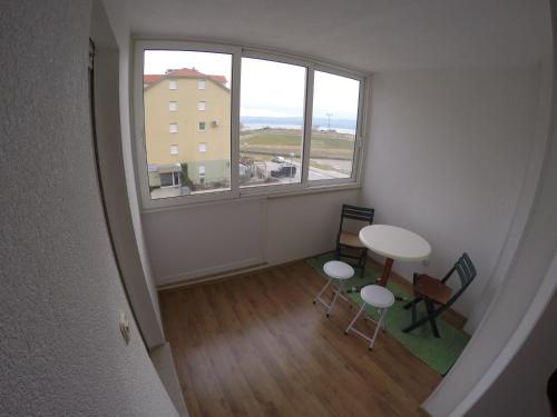 Apartments with WiFi Omis - 12525 - image 3
