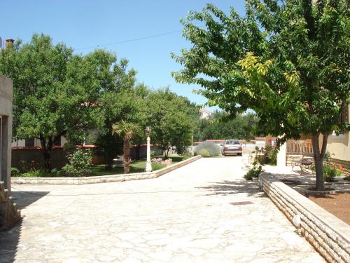 Apartments with a parking space Tribunj, Vodice - 12529