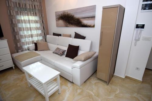 One-Bedroom Apartment with Terrace