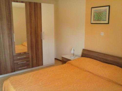 Apartment Cres 12609a - image 5