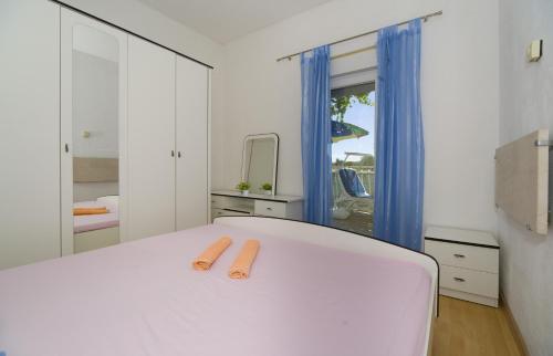 Apartments with a parking space Seget Vranjica Trogir - 12612 - image 3