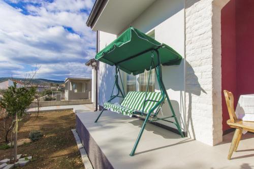 Holiday house with a parking space Vodice - 12654 - image 11