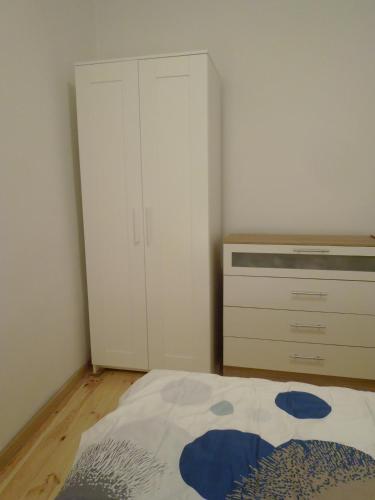 Three-Bedroom Apartment with Balcony and Sea View image 9