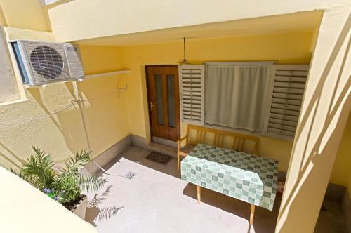 Holiday apartments Split - 12749 - image 7