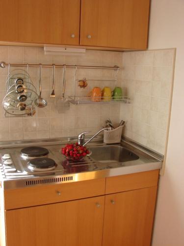 Family friendly apartments with a swimming pool Pag - 12795 - image 7