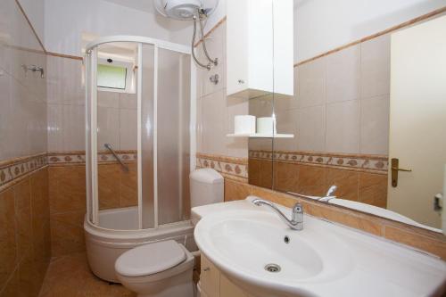 Apartment Podgora 12816a - image 6