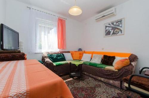 Apartments with a parking space Novi Vinodolski - 12790 - image 8