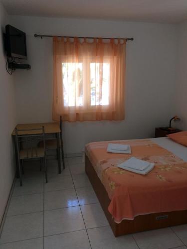 Apartments by the sea Zaostrog Makarska - 12951 - image 3