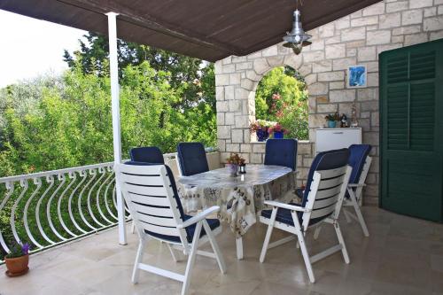 Seaside holiday house Postira Brac - 13001 - image 13