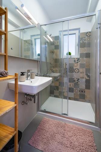 Two-Bedroom Apartment with Terrace image 10