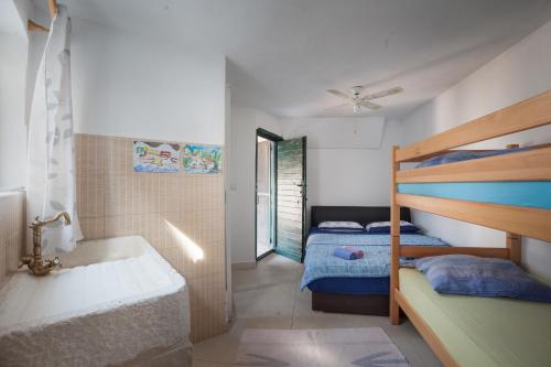 Secluded fisherman's cottage Cove Tvrdni Dolac Hvar - 13018 - image 8