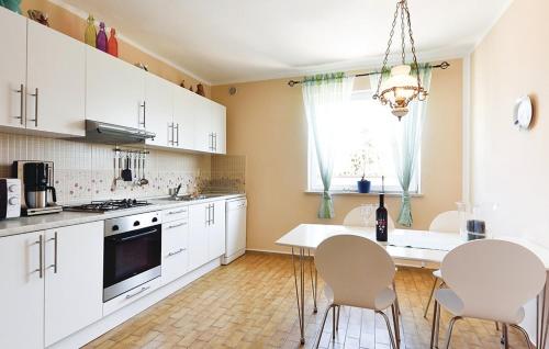 Apartments with a swimming pool Pula - 13020 - image 8