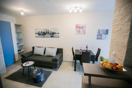 Apartments with a parking space Split - 13025, Split (photo 4)