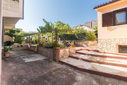 Apartments with WiFi Pula - 13031 - image 13
