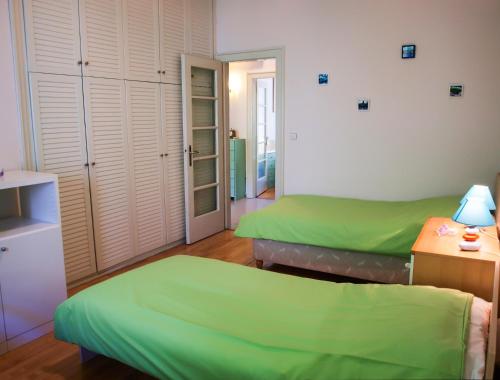 Apartments with WiFi Split - 13048 - image 8