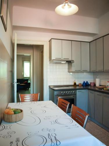 Apartments with WiFi Split - 13048 - image 10