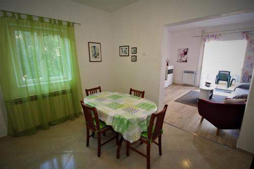 Two-Bedroom Apartment with Balcony and Sea View image 7