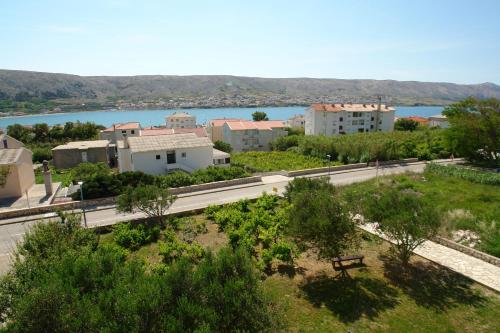 Studio with Balcony and Sea View image 9