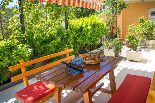 One-Bedroom Apartment with Terrace image 7
