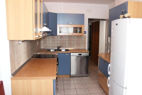 Apartments with WiFi Split - 13154 - image 11