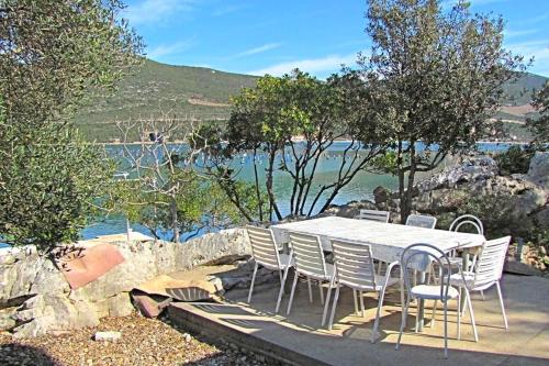 Apartments by the sea Zuronja, Peljesac - 13202 in 布達加維斯