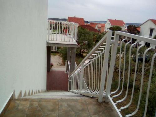 Apartments with parking space Orebic Peljesac - 13210 - image 2