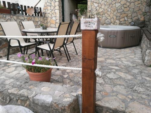 Secluded house with a parking space Tomislavovac, Peljesac - 13280