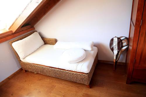 One-Bedroom Apartment with Balcony image 10