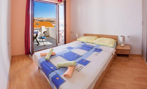 Apartments and rooms with parking space Pag - 13355 - image 3