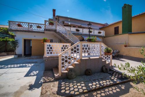  Apartments with a parking space Malinska (Krk) - 13219 in Malinska