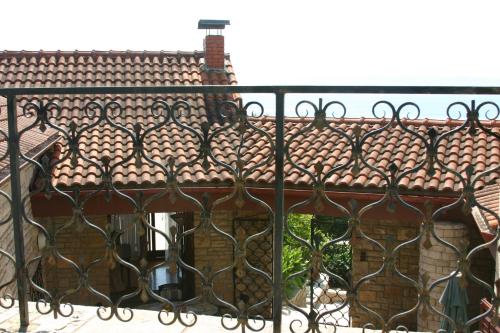 Apartments and rooms by the sea Puntinak Brac - 12255 - image 2