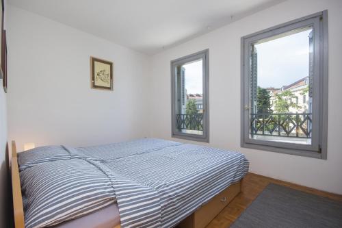 Apartments by the sea Pula - 13401 - image 8