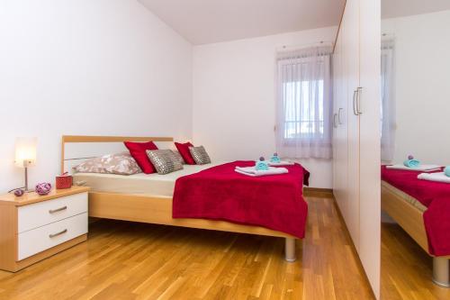 Apartments with WiFi Split - 13415 - image 7